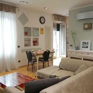 Interno 10 Apartment